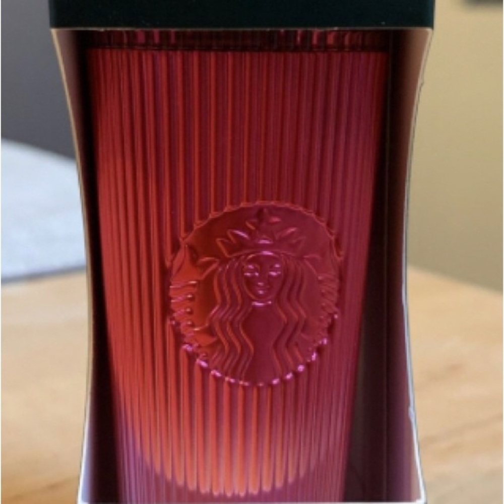 Starbucks Pleated Pink Ombre Cold Cup Ornament Keychain
